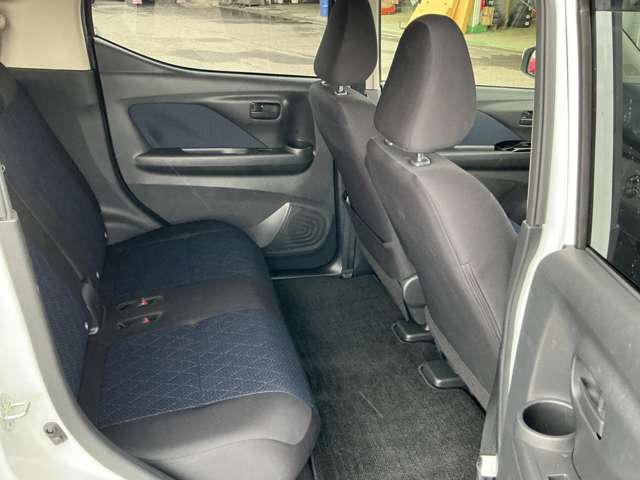 Mitsubishi eK X 12