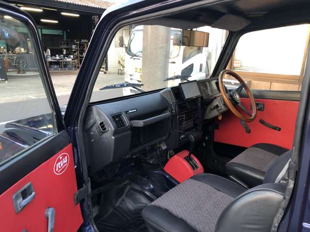 Suzuki Jimny 10
