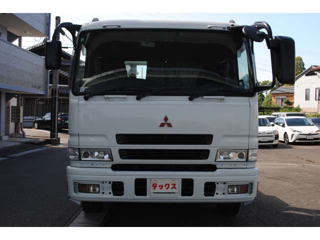 Mitsubishi Fuso Super Great 6