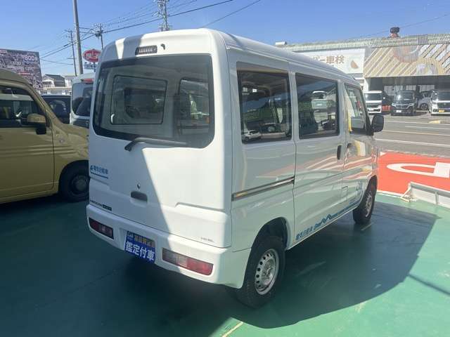 Mitsubishi Minicab MiEV 12