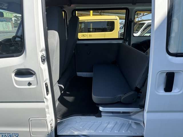Mitsubishi Minicab MiEV 6
