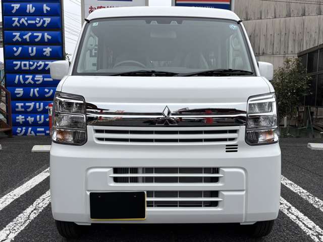 Mitsubishi Minicab Van 9