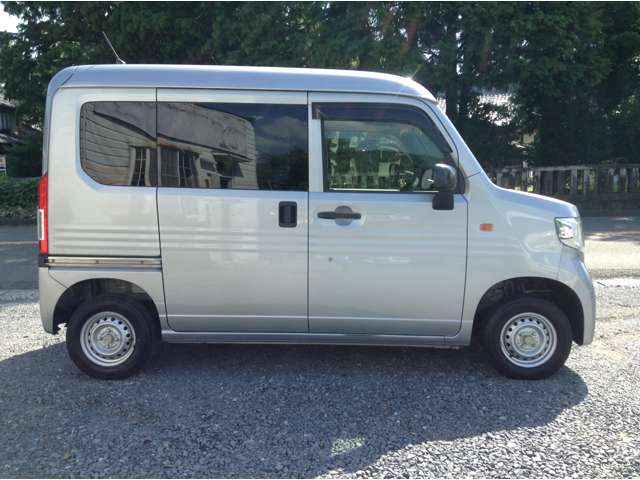 Honda N-VAN 12
