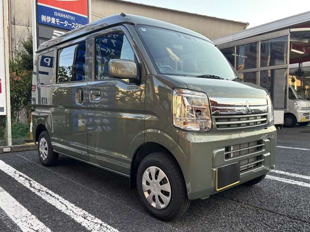 Mitsubishi Minicab Van 10