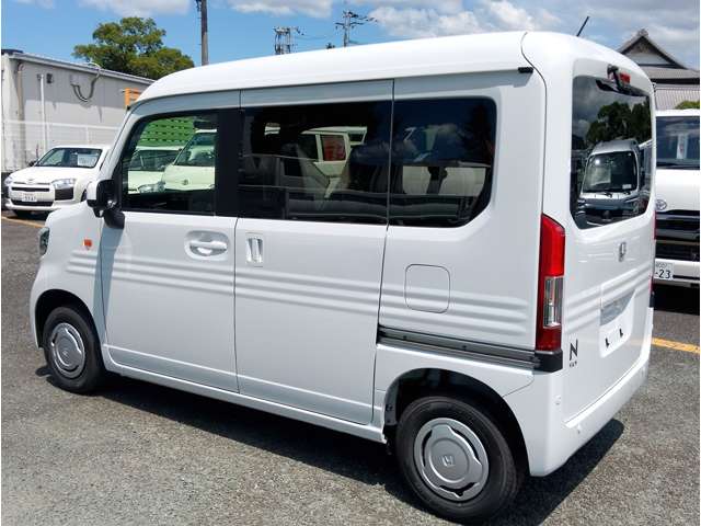 Honda N-VAN 8