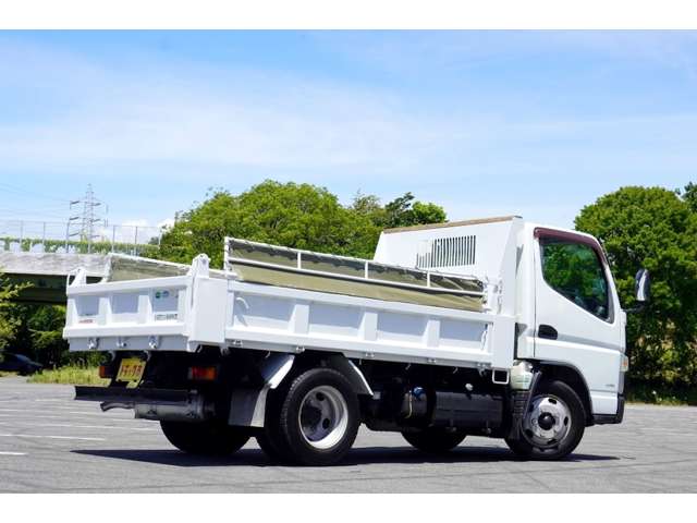 Mitsubishi Fuso Canter 2