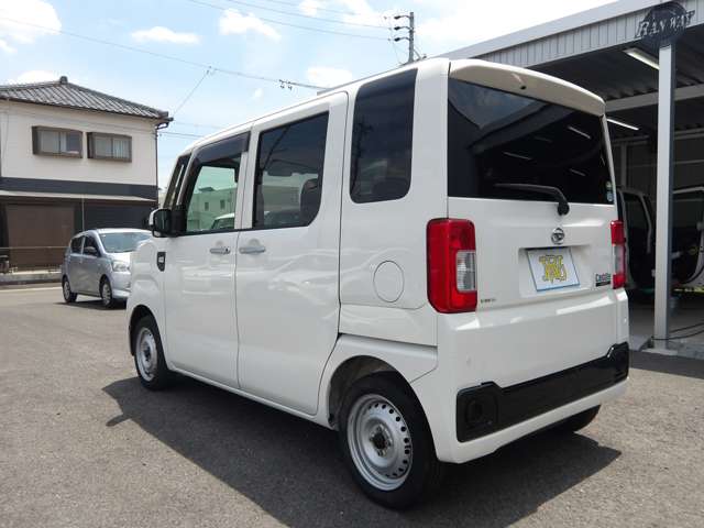 Daihatsu ハイゼットキャディー 11