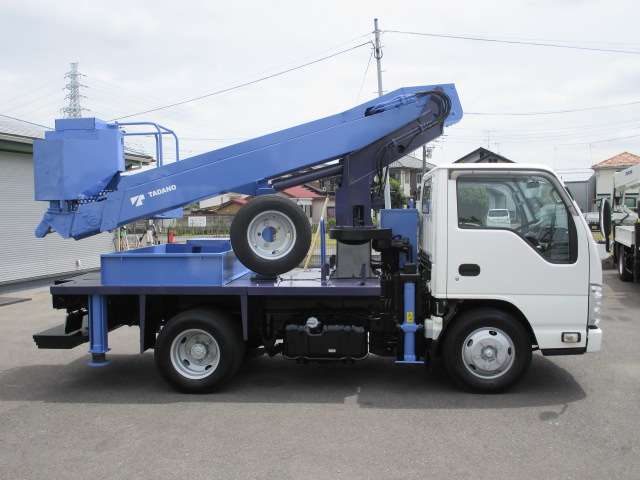 Isuzu Elf 5
