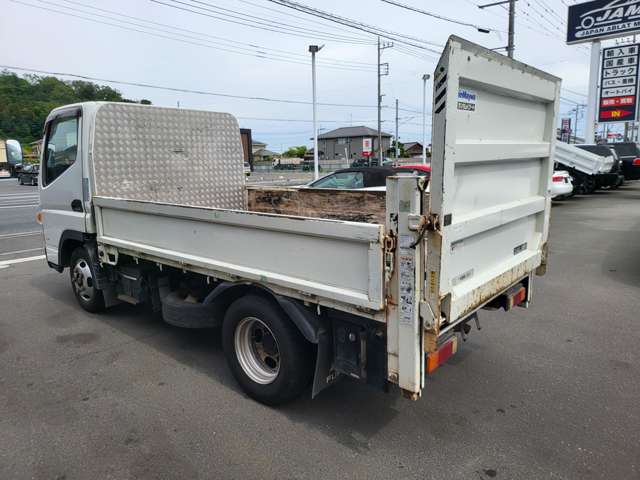 Mitsubishi Fuso Canter 2