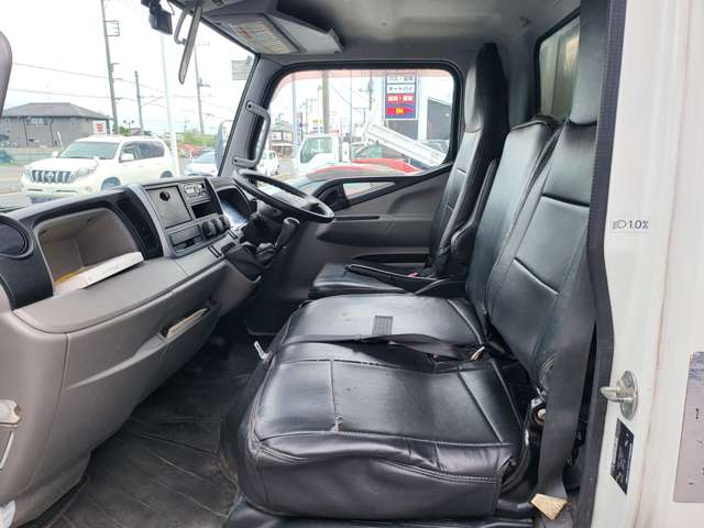 Mitsubishi Fuso Canter 4