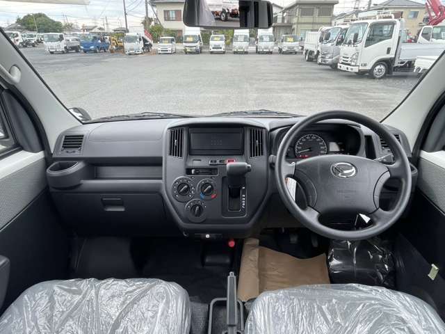 Daihatsu グランマックスカーゴ 11