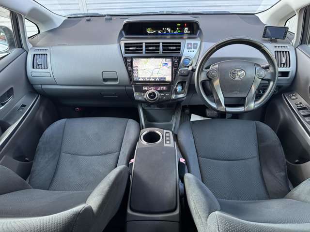 Toyota Prius α 10