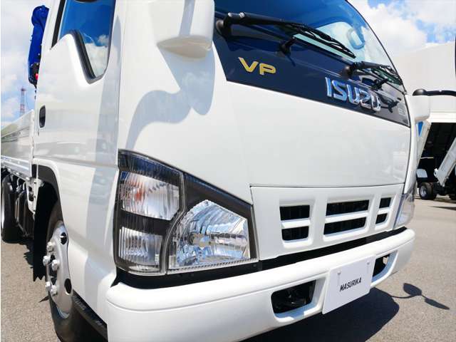 Isuzu Elf 6