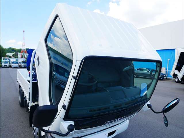 Isuzu Elf 7