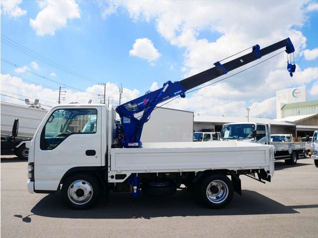 Isuzu Elf 8