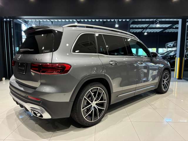 Mercedes-Benz GLB 5