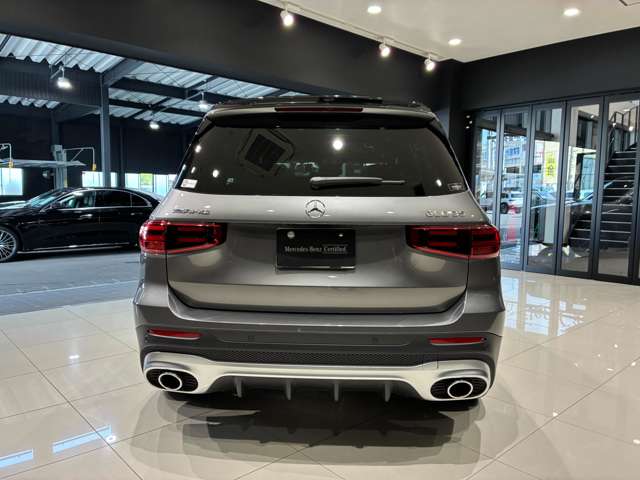 Mercedes-Benz GLB 6