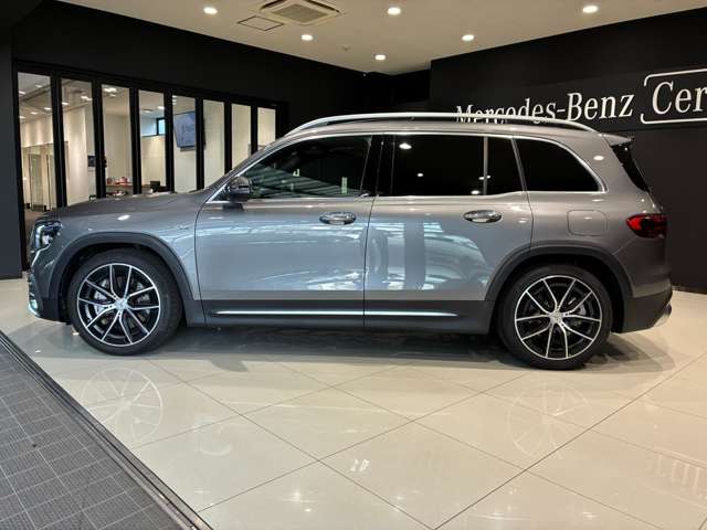 Mercedes-Benz GLB 8