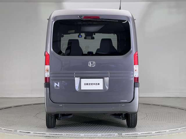 Honda N-VAN 8