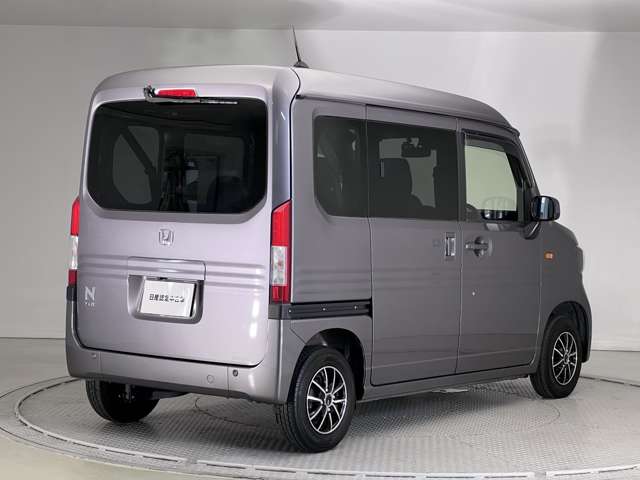 Honda N-VAN 9