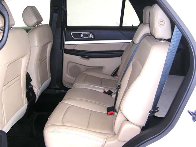 Ford Explorer 12