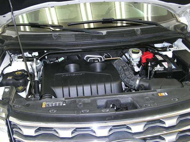 Ford Explorer 9