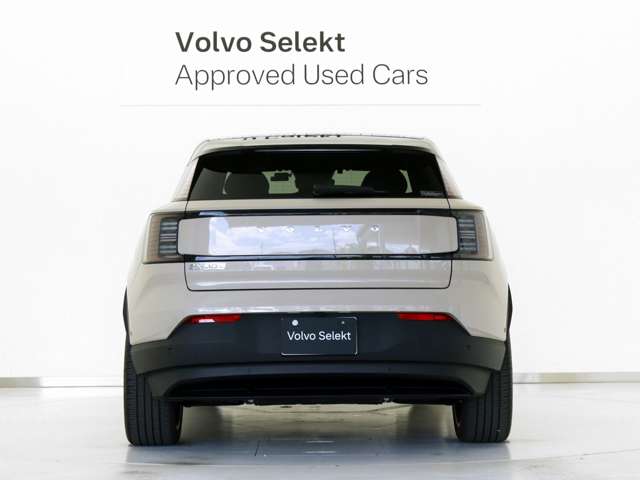 Volvo EX30 11