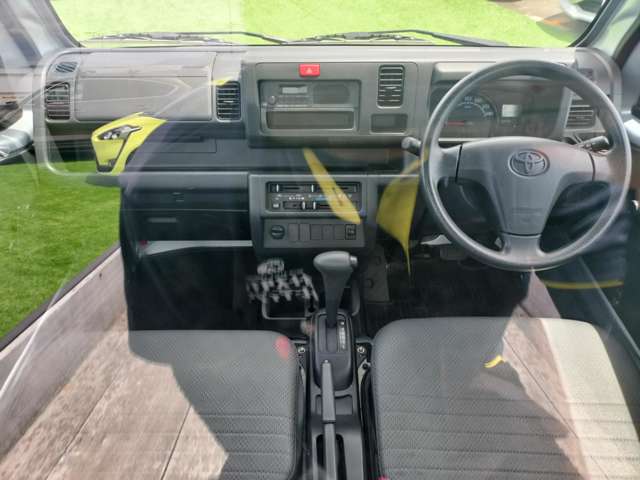 Toyota Pixis Truck 7