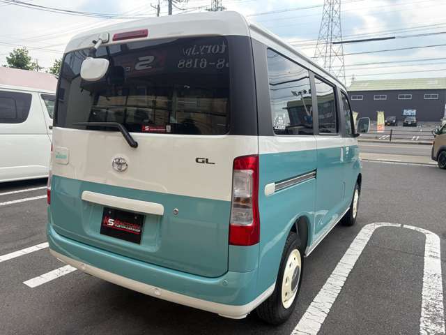 Toyota Town Ace Van 7