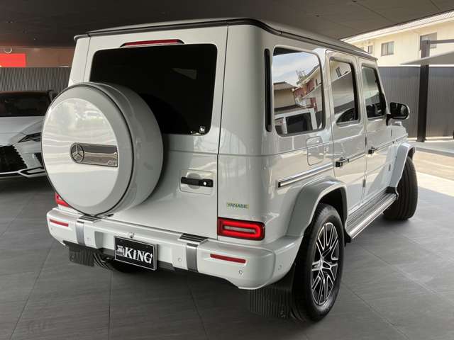 Mercedes-Benz G-Class 4