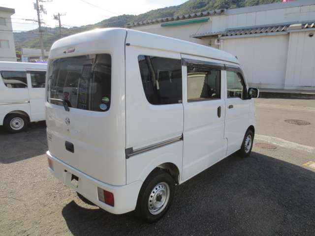 Nissan NV100 Clipper 12