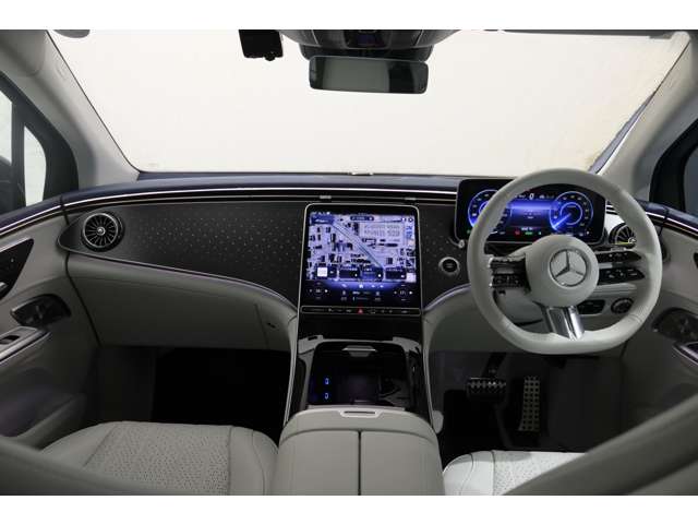 Mercedes-Benz EQE SUV 6