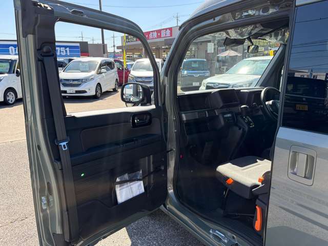 Honda N-VAN 12