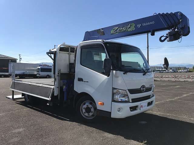 Hino Dutro 10