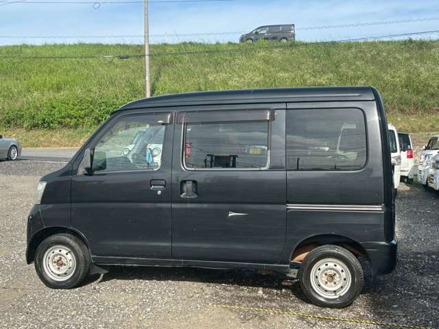 Daihatsu Hijet Cargo 5