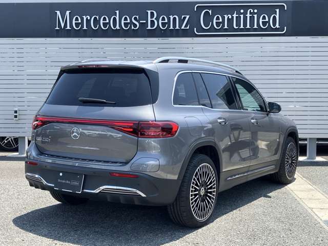 Mercedes-Benz EQB 4