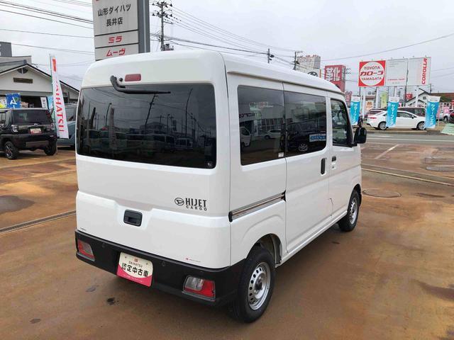 Daihatsu Hijet Cargo 11