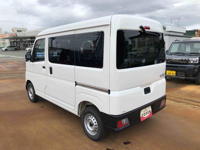 Daihatsu Hijet Cargo 12