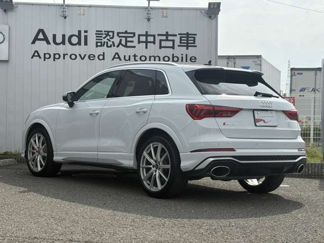 Audi RS Q3 10