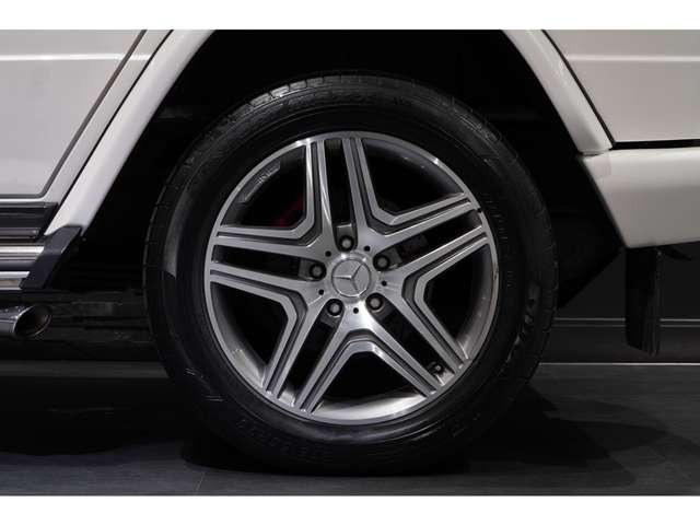 Mercedes-Benz G-Class 8
