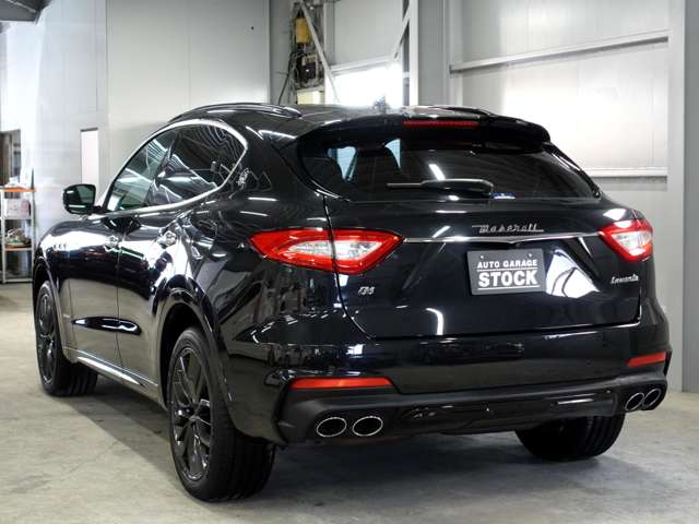 Maserati Levante 12