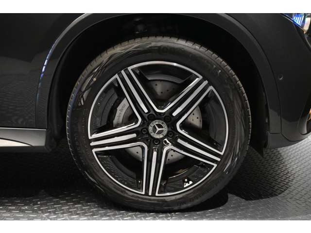 Mercedes-Benz GLC 11