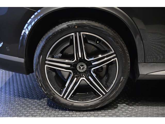 Mercedes-Benz GLC 12