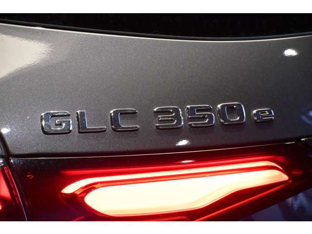 Mercedes-Benz GLC 8
