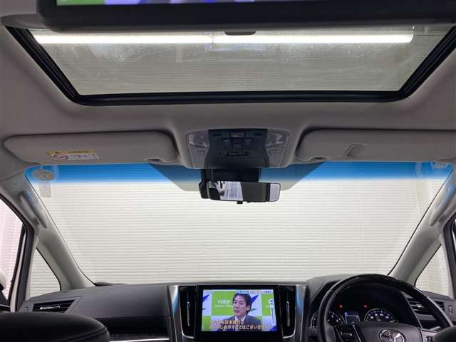 Toyota Alphard 11