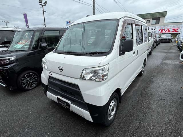 Daihatsu Hijet Cargo 2