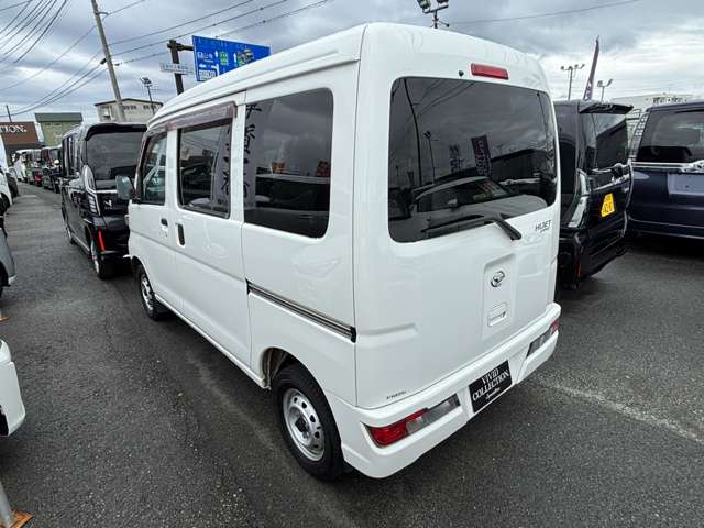 Daihatsu Hijet Cargo 5