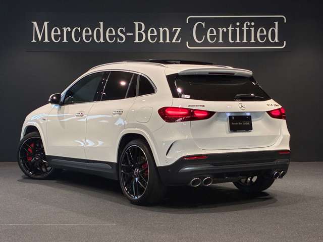 Mercedes-Benz GLA-Class 11