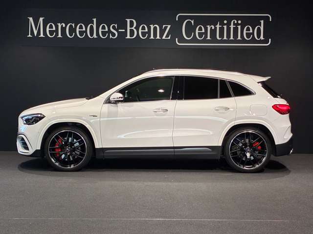 Mercedes-Benz GLA-Class 6