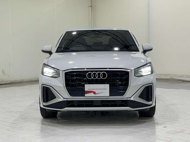 Audi Q2 4